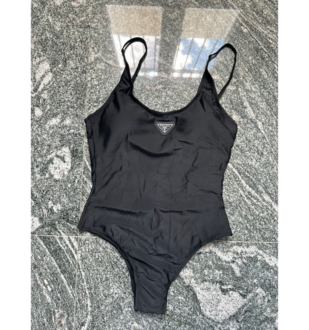 COSTUME INTERO PR*DA